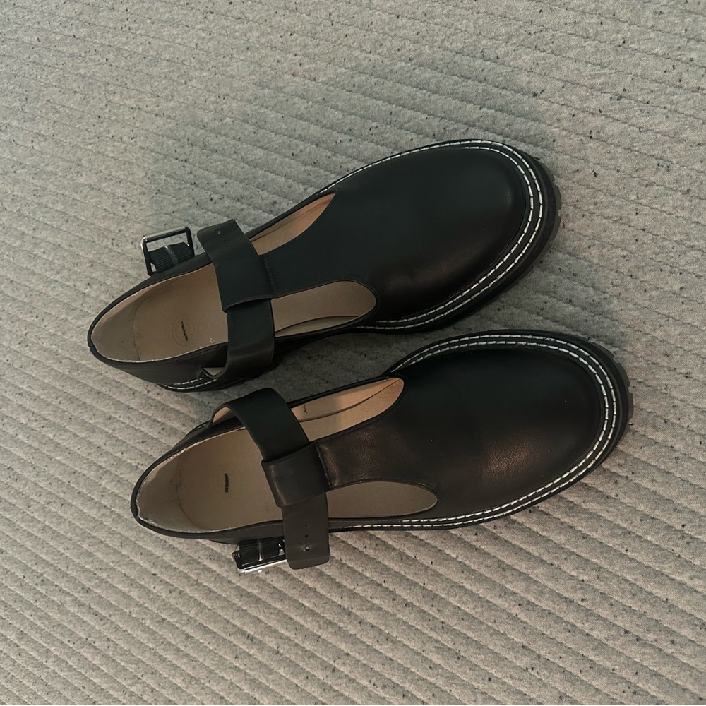 Urban outfitters Marion mary Jane shoes - size 9